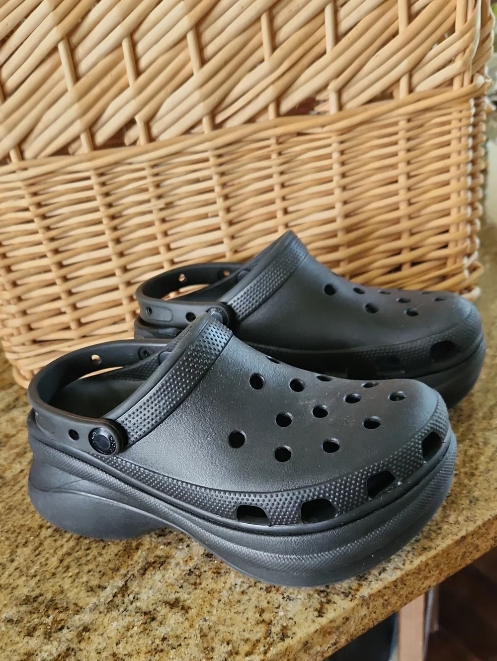 Crocs sz 7 Black Classic Platform 4 her Clog